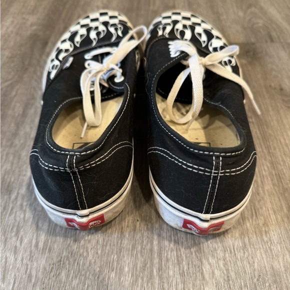 Men’s size US 12 - Vans Authentic Checker Flame - Picture 6 of 10